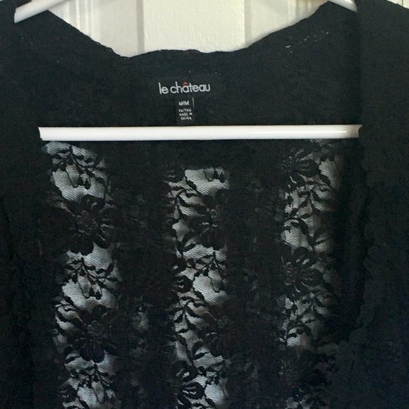 Le Chateau Black Floral Lace Cropped Cardigan - Picture 3 of 4